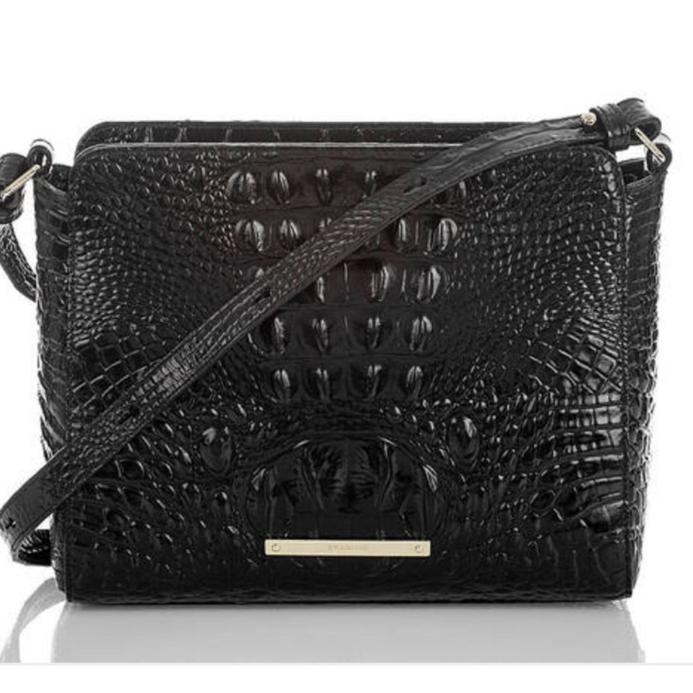 Brahmin Carrie Crossbody in Black Melbourne, barely used, excellent condition.